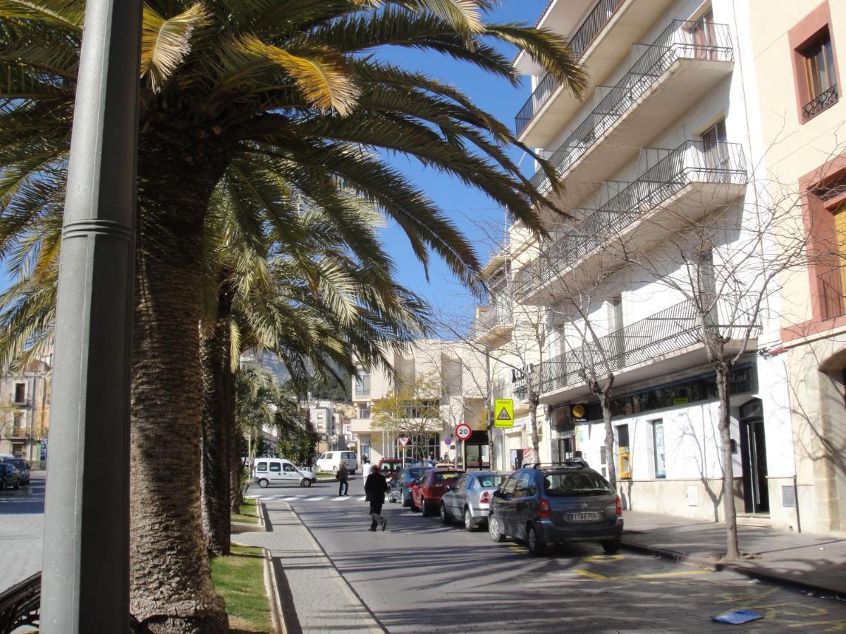 Hostal Residencia Celma Sant Carlos de la Ràpita Eksteriør billede