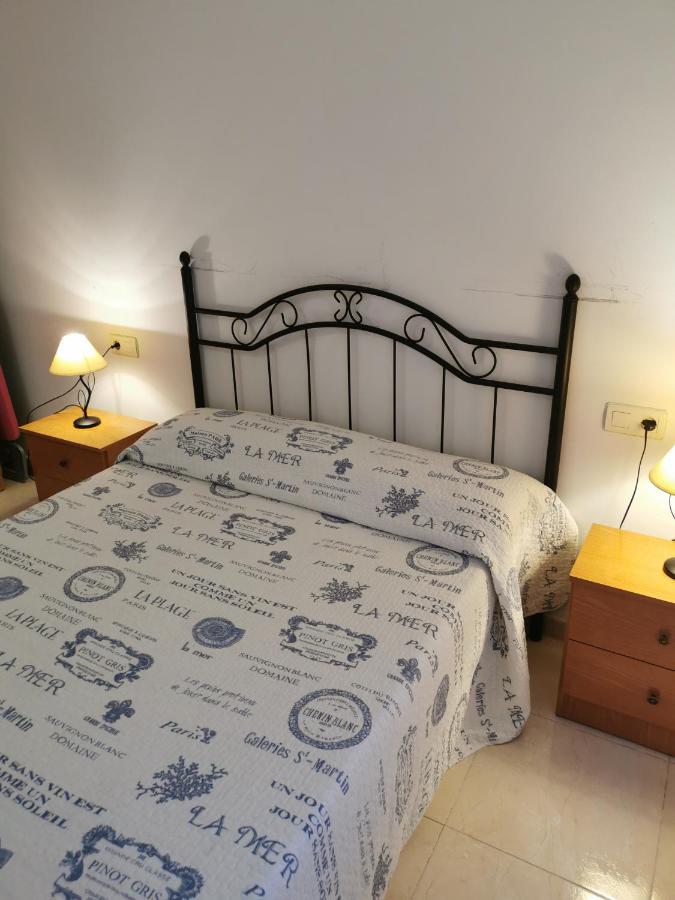 Hostal Residencia Celma Sant Carlos de la Ràpita Eksteriør billede