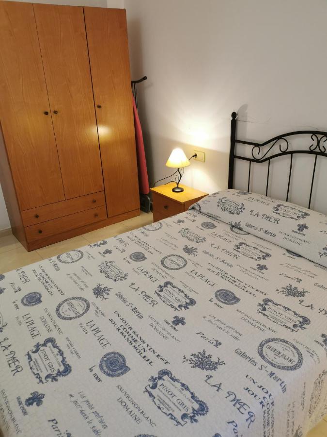 Hostal Residencia Celma Sant Carlos de la Ràpita Eksteriør billede