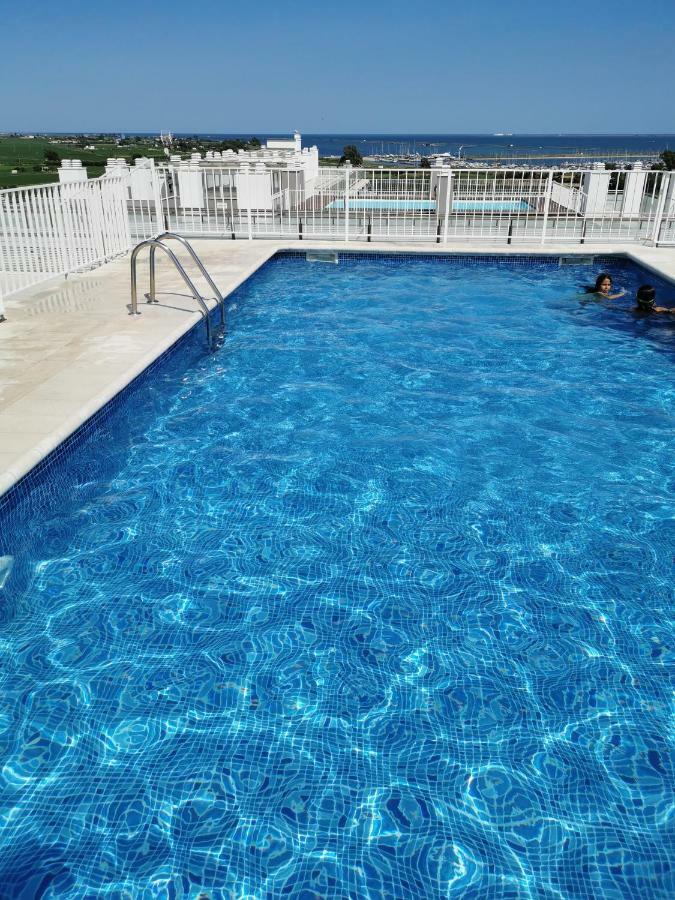Hostal Residencia Celma Sant Carlos de la Ràpita Eksteriør billede